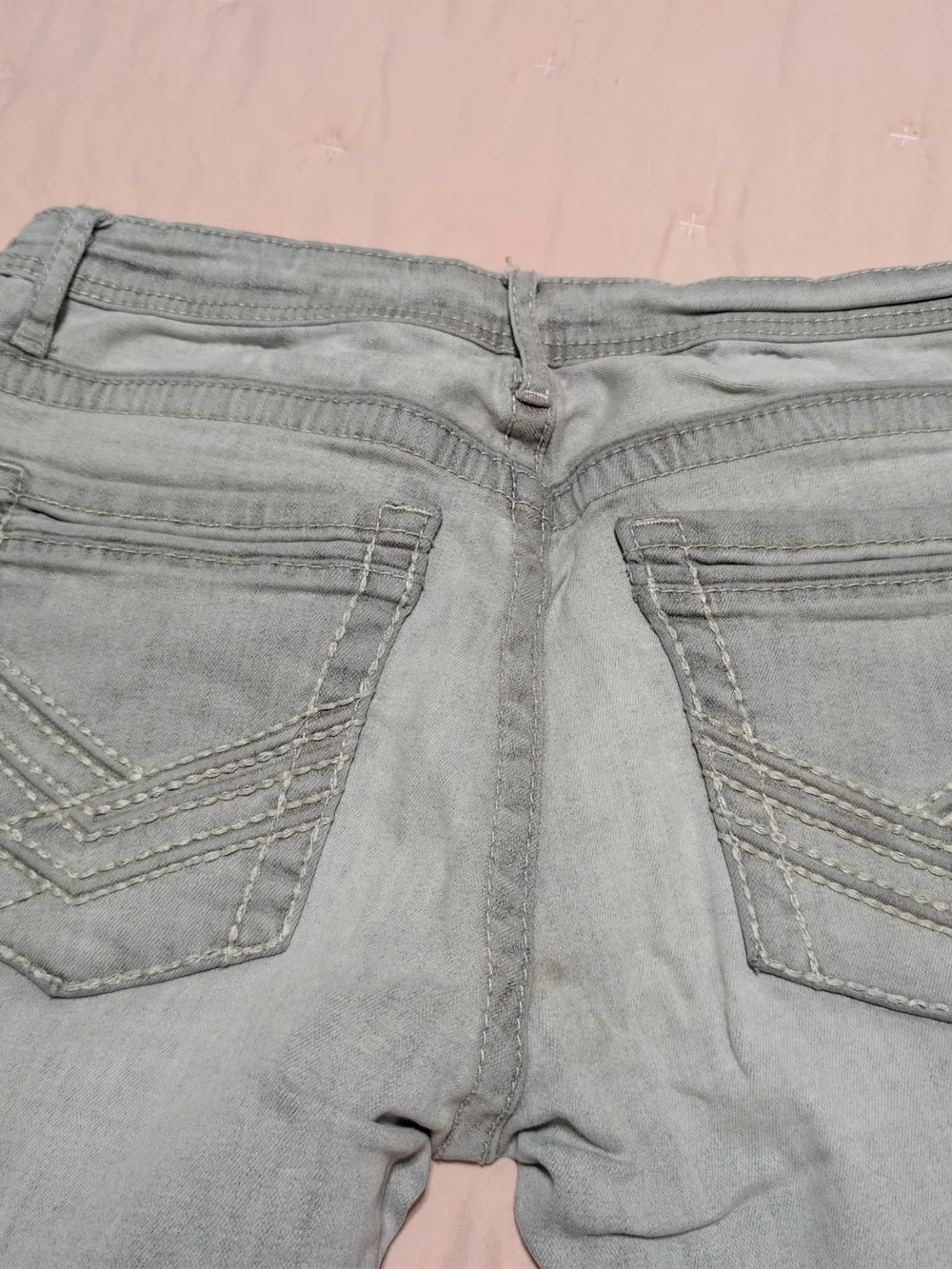 BKE Men's Light Gray Straight Jeans